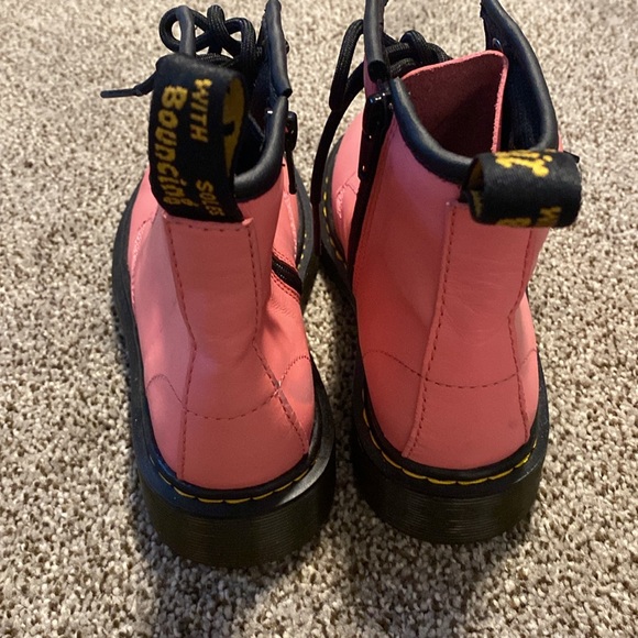 Dr. Martens pink boots size 1 - Picture 5 of 10